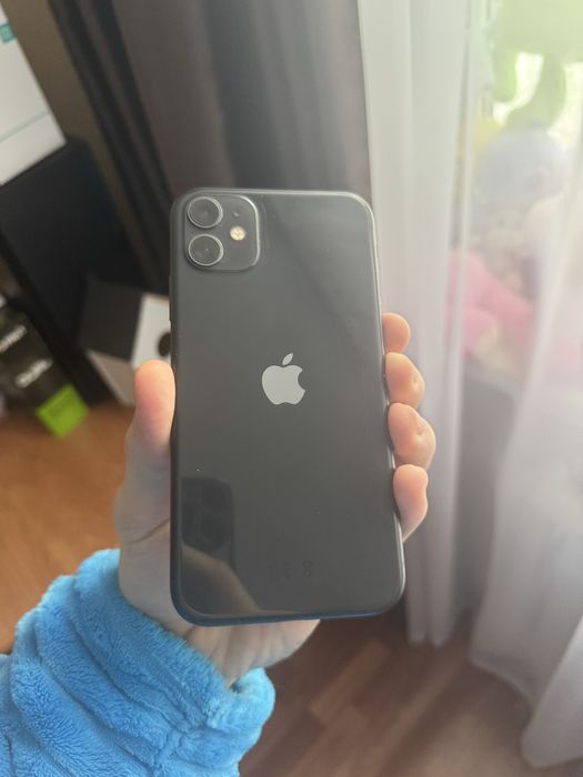 Iphone 11 идеал.