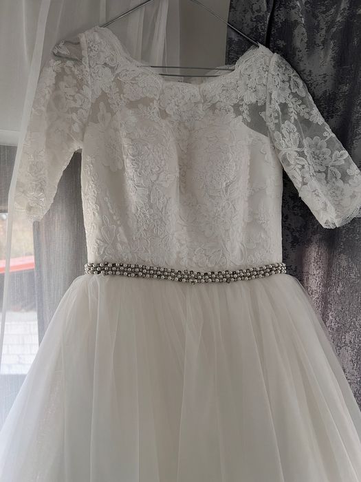 Rochie de mireasă cu trenă, marime 36. Mai multe detalii