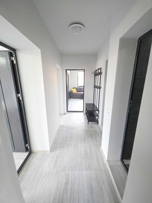 Нова къща с двор в широк център на Велинград