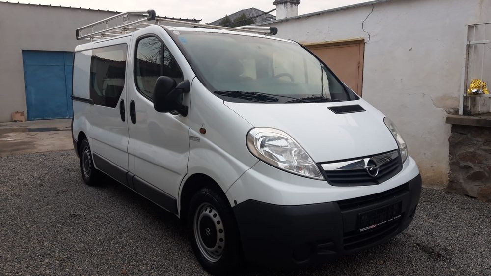 Opel Vivaro Trafic Primastar 2013 - 2.0D 115CP E5 - 6 Locuri - Clima!