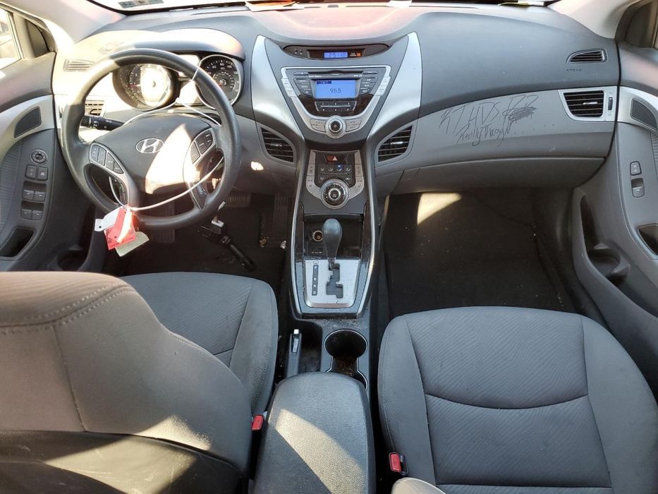 Hyundai Elantra 2013г запчасти