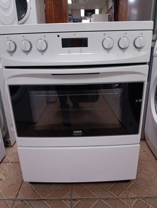 Уникална печка с керамичен плот Voss Electrolux с 2 години гаранция