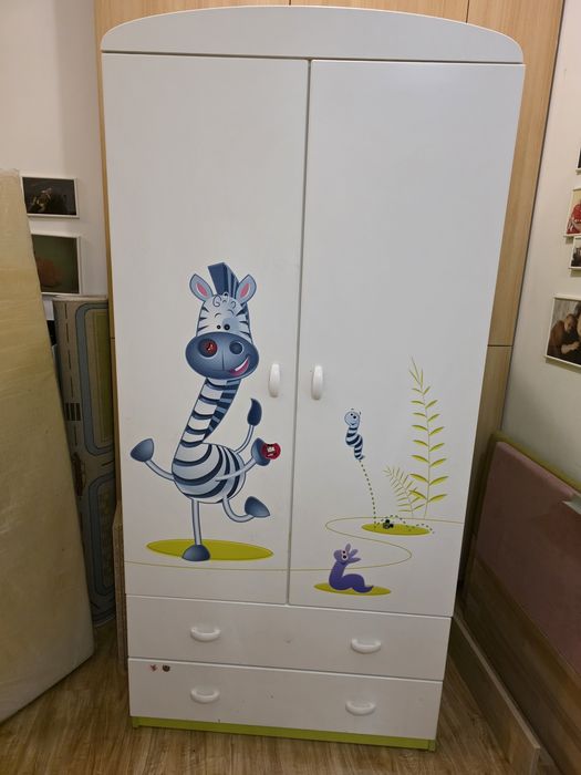 Dulap pentru copii, folosit, stare bună