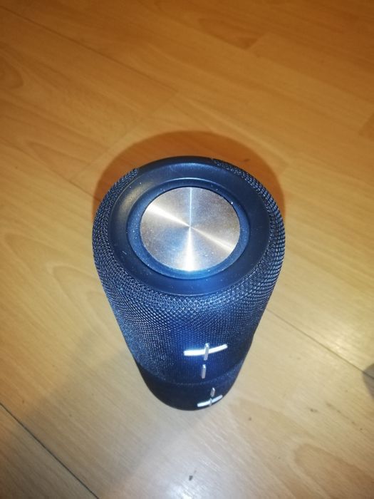 Vând boxe Bluetooth urgent