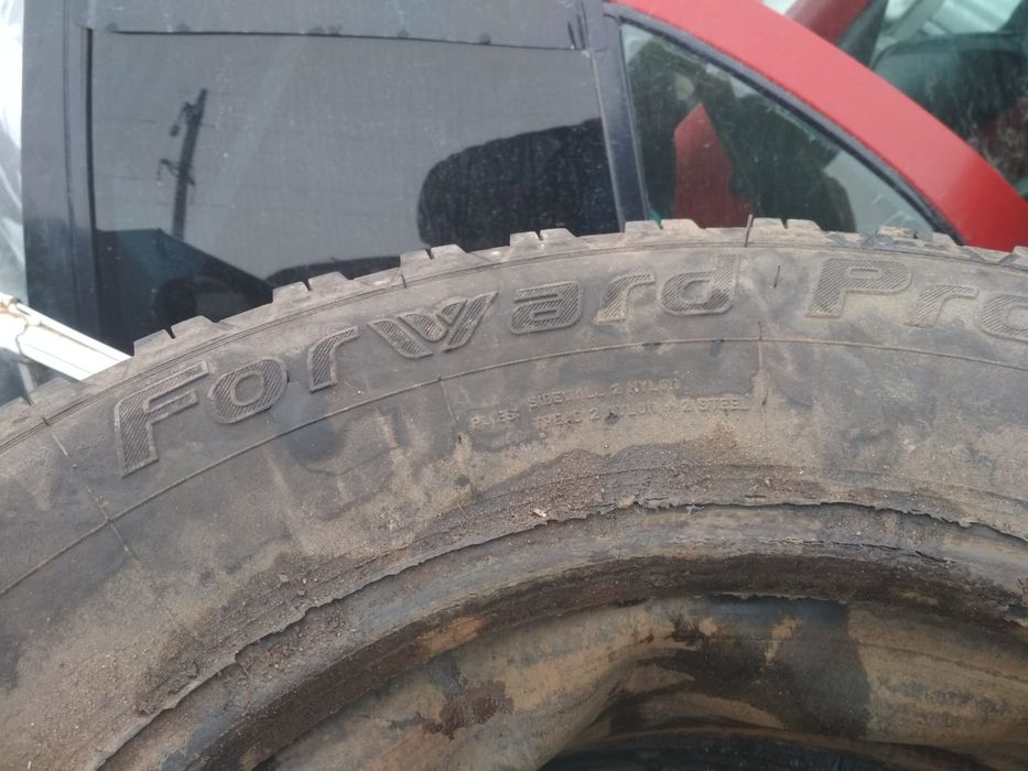 Продам покрышки.