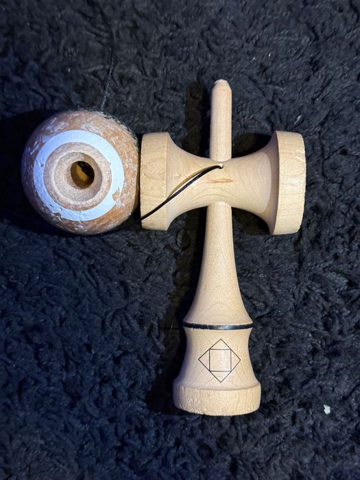 Kendama Locked x Lotus