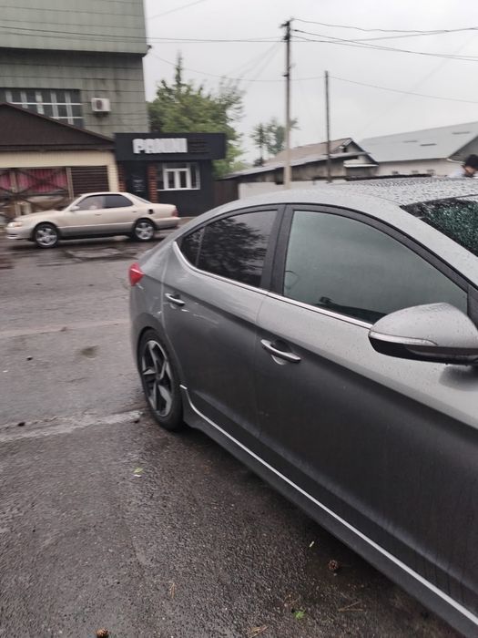 Продам Hyundai Elantra 2018 года