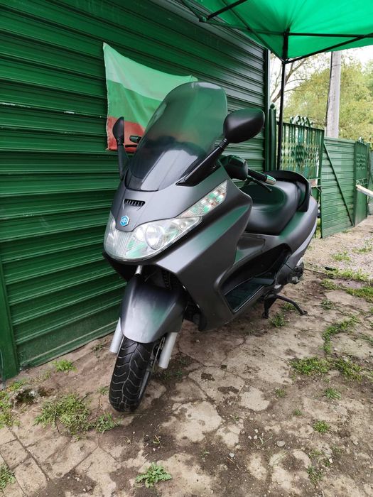Пиаджо х 8 400 Piaggio X8 400