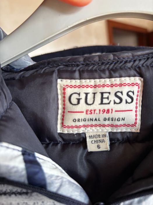 Детко яке Guess Момче