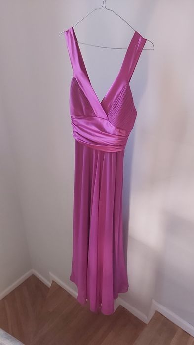 Rochie de gala fucsia
