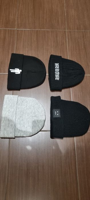 Шапки 4 броя зима