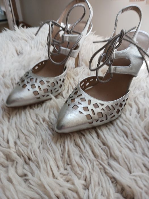 Дамски обувки и сандали номер  36 и37
