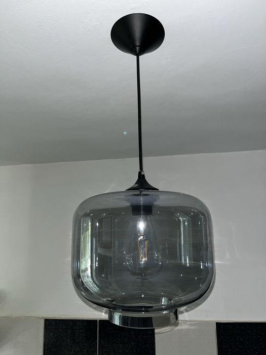 Lustre suspendate din sticla