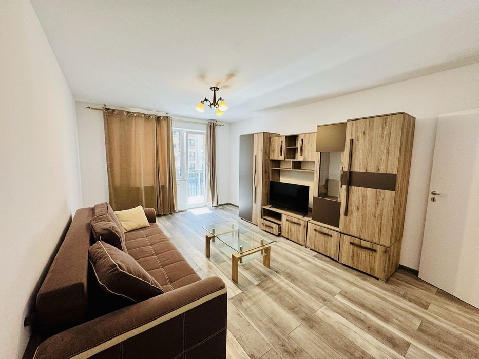 Apartament 3 camere  disponibil din 25/08/2026