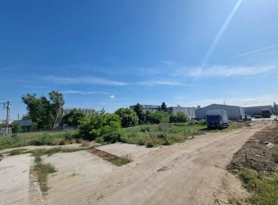Teren Craiova 2500mp la bulevard