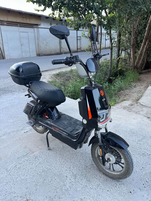 Motoskuter sotiladi