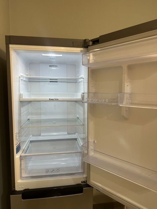 холодильник Samsung