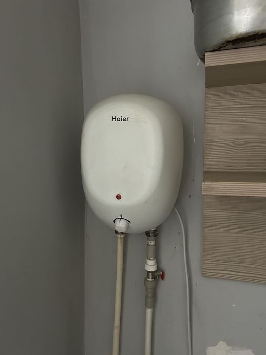 Бойлер Haier.