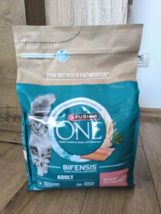 Purina One mâncare solida pisici