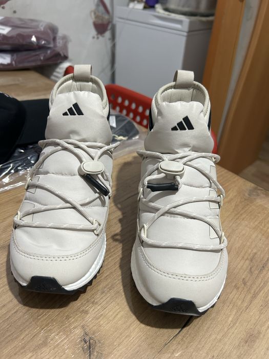 Кроссовки Адидас