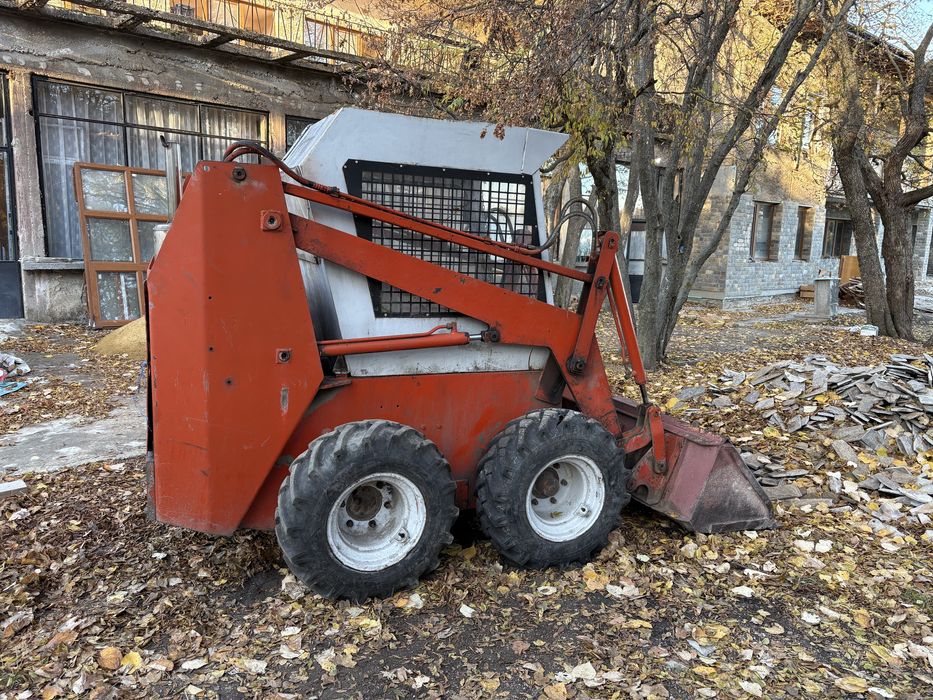 Продавам Бобкат ПЕРФЕКТЕН!!!