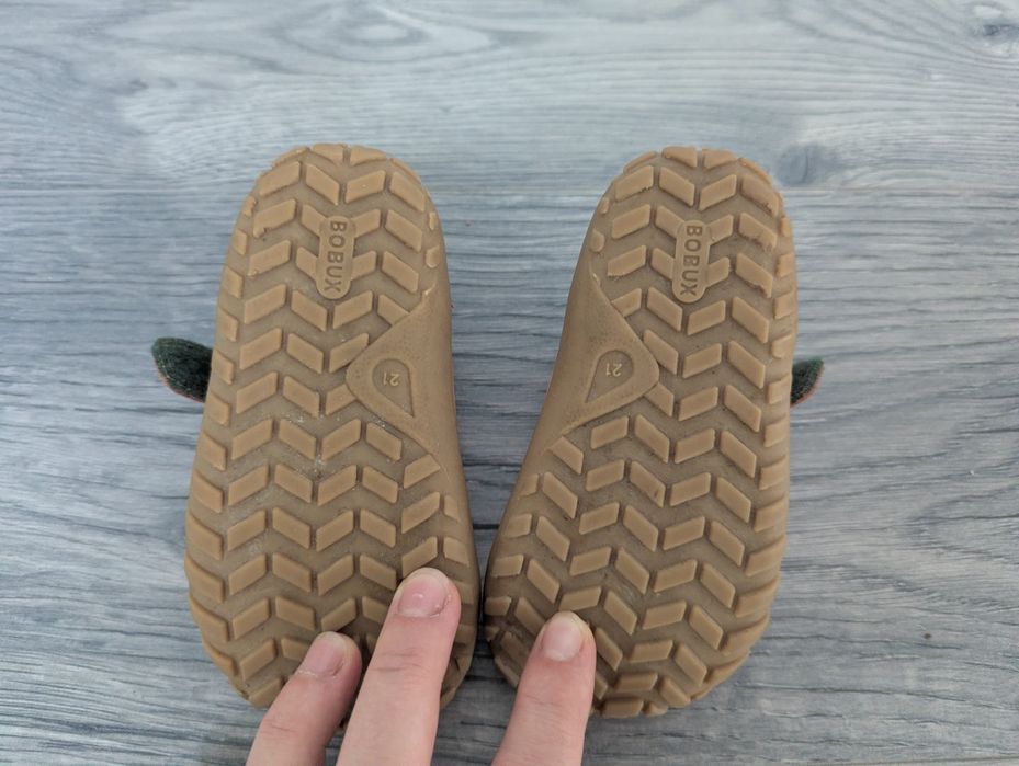Pantofi de piele  Bobux 21
Mărimea 21
Urme de uzura, fara defecte