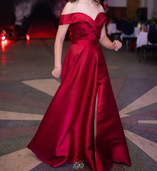 Rochie elegantă burgundia lungă – XS / 34 (US 2)