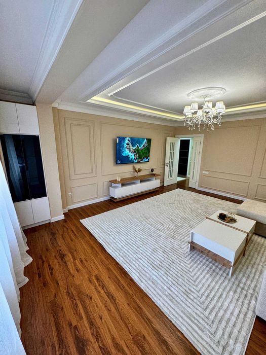 Продается квартира в Мирза Улугбекском районе 3х комнат  4-этаж. 75м2