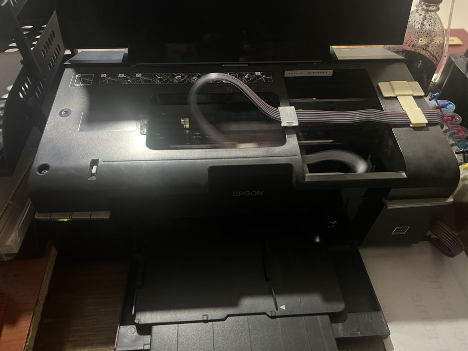 Epson p50 sotiladi srochno lelishilgan narx