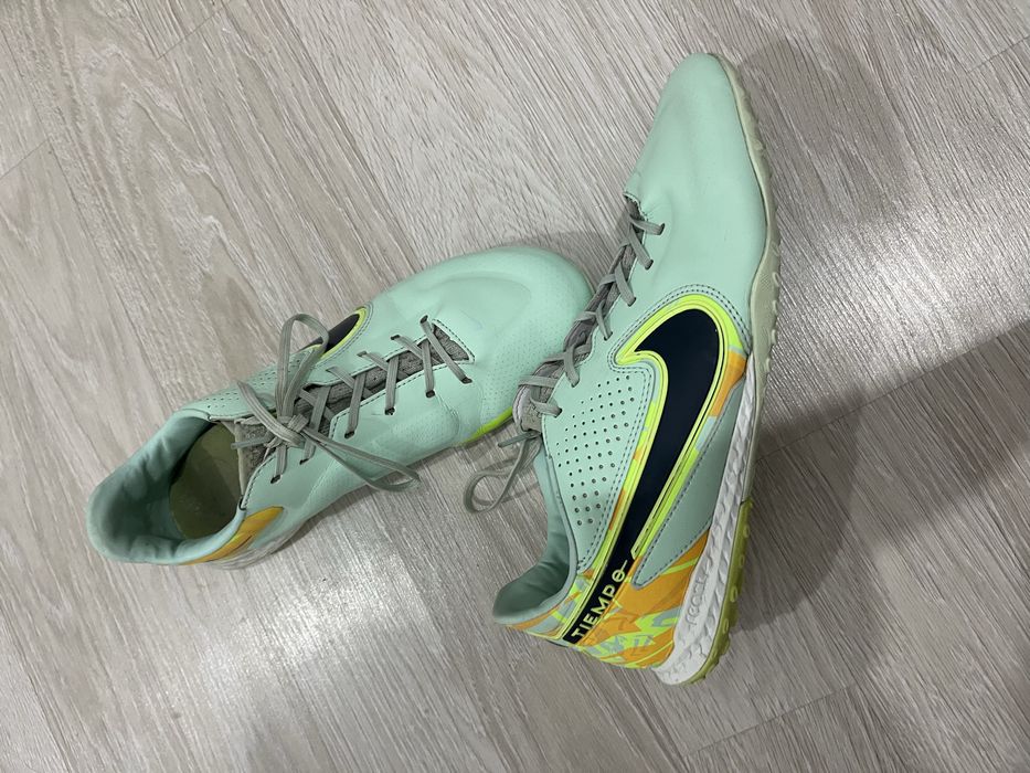 сороконожки найк темпо 44 размер