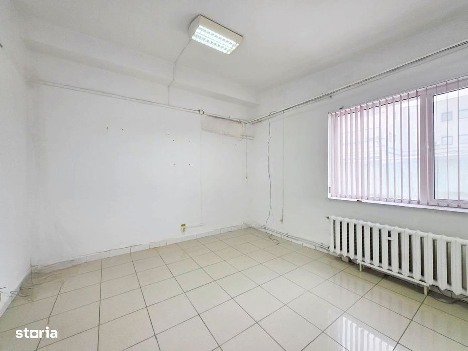DE INCHIRIAT  BIROU 37 mp Parcare gratuită Parter BUCIUM 7,5 euro