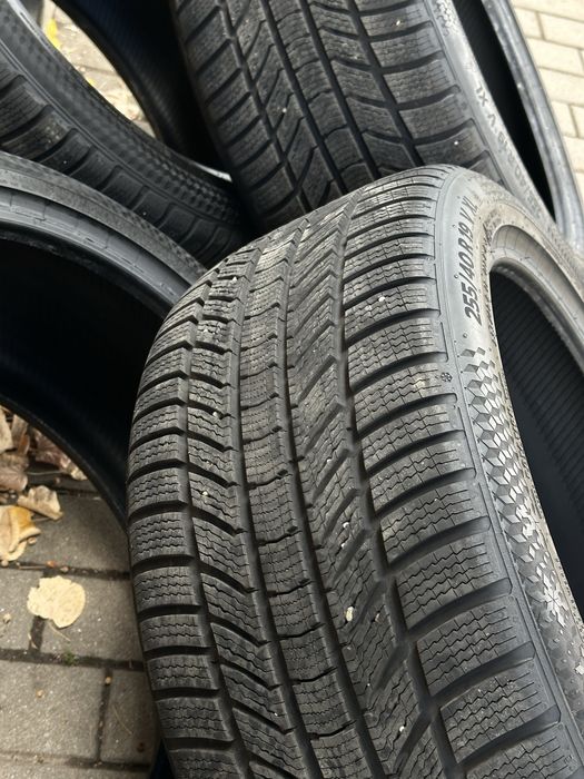 Зимни гуми CONTINENTAL WinterContact TS 870 P (255/40R19 100V XL FR) / DOT2025 - Като нови
