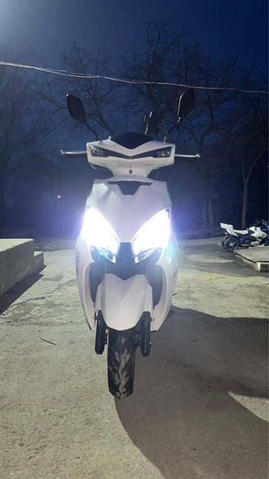 Продам скутер новый SONLING M8