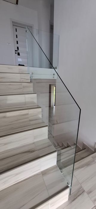 Balustrade din sticlă