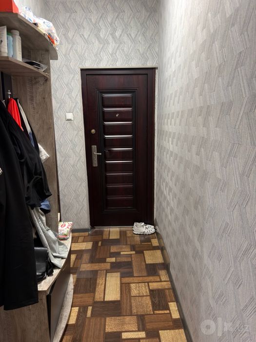 Ялангач Продается квартира 2/4/4 балкон 1.5х3 ор-р: Институт Культуры
