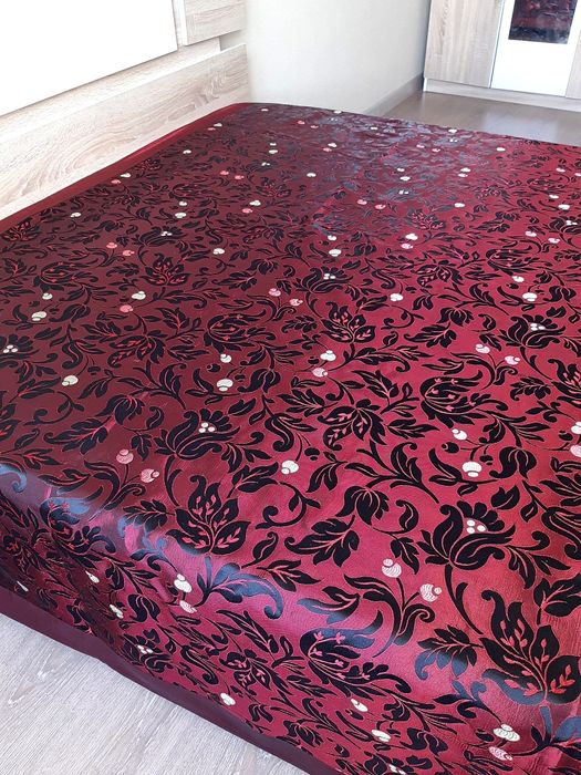 Покрывало почти новое двустороннее