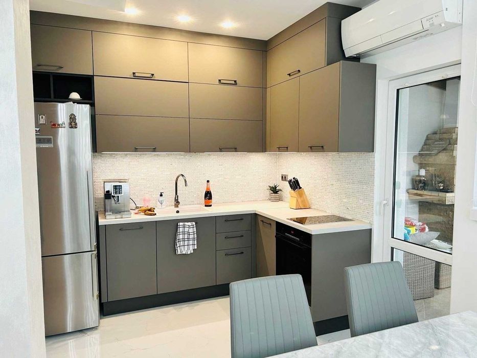 Многостаен ОБЗАВЕДЕН апартамент кв. Кършияка