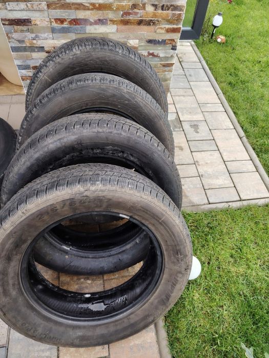 Cauciucuri iarna SUV 215 65 R17