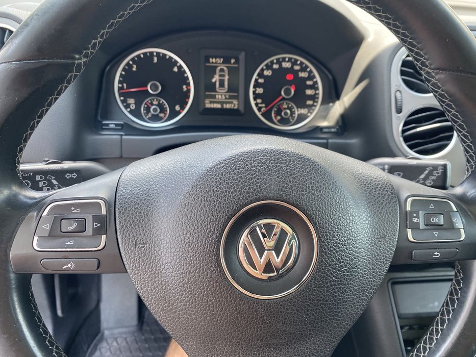 VOLKSWAGEN Tiguan 2011 — imagine 3