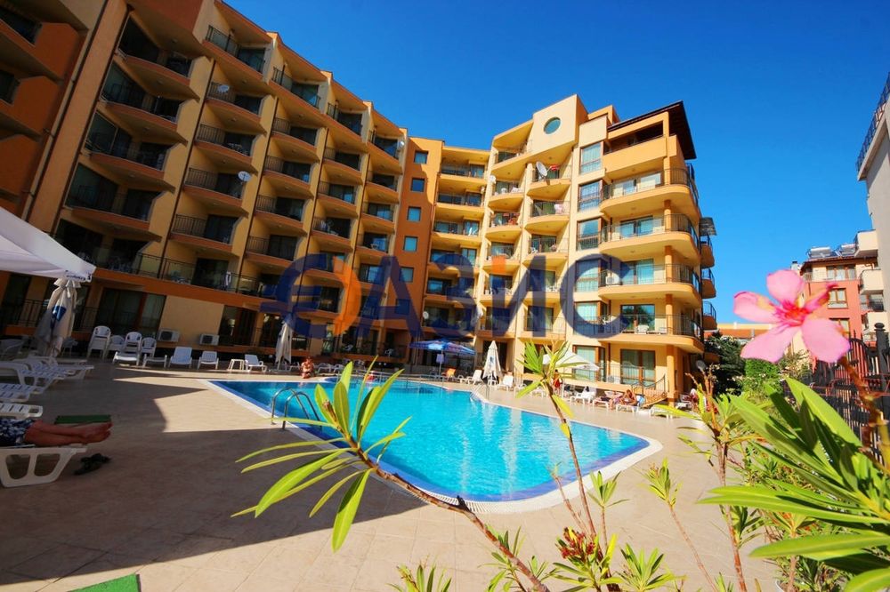 Продава се Двустаен апартамент в к.к. Слънчев бряг - 64 кв.м за 757 €/кв.м - Снимка #13