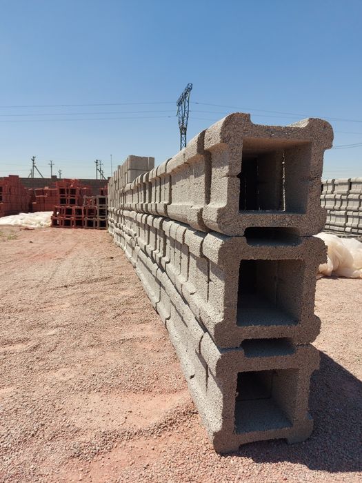 Квадрат тумбалар, колонналар