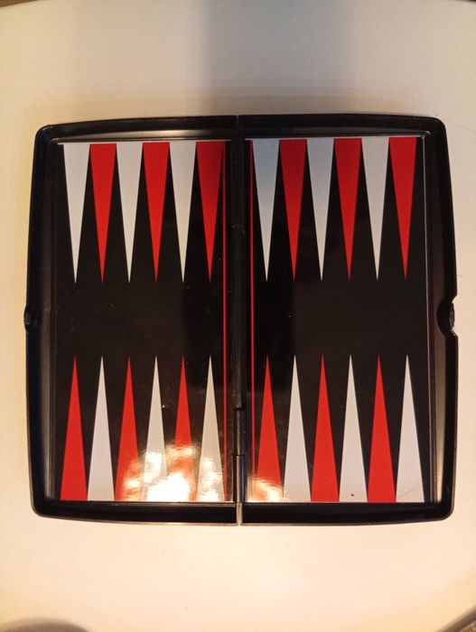 Мини магнитен шах