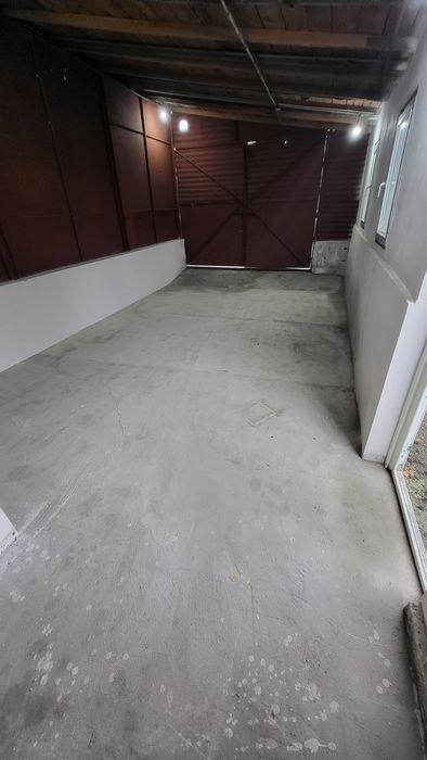 Inchiriez garaj,hala,spatiu pentru diverse activități.