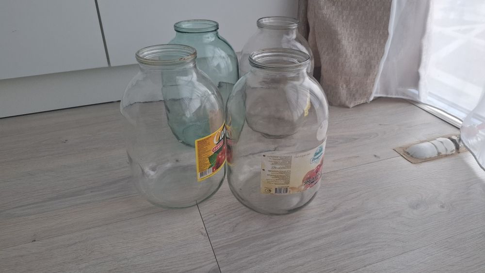 Банки трехлитровые