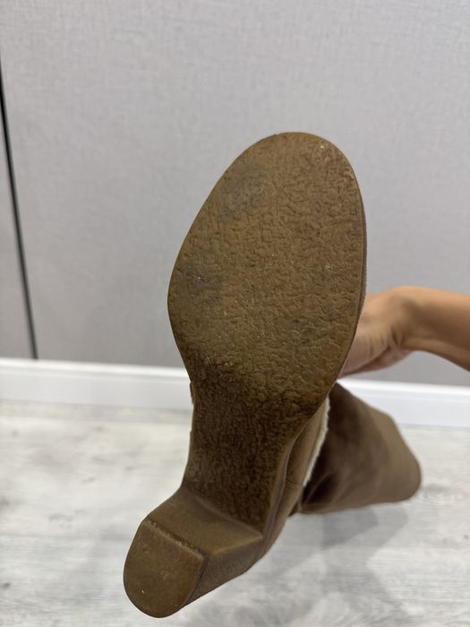 Продам замшевые сапоги