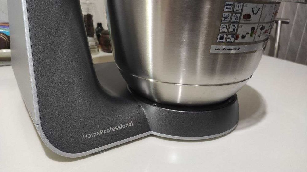 Продам кухонный комбайн Bosch MUM59M55, оригинал, состояние идеальное