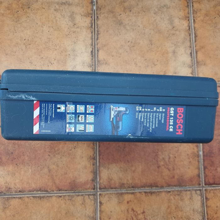Fierastrau pendular Bosch GST 135 CE. Profesional. Soricel.