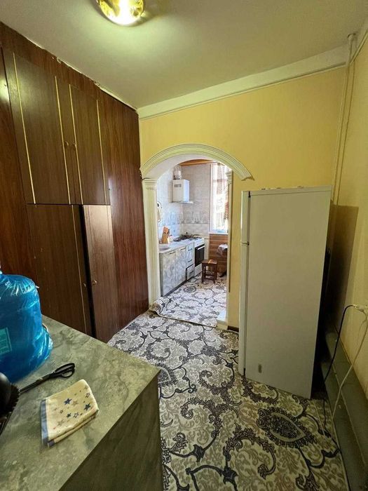 Квартира тезда сотилади