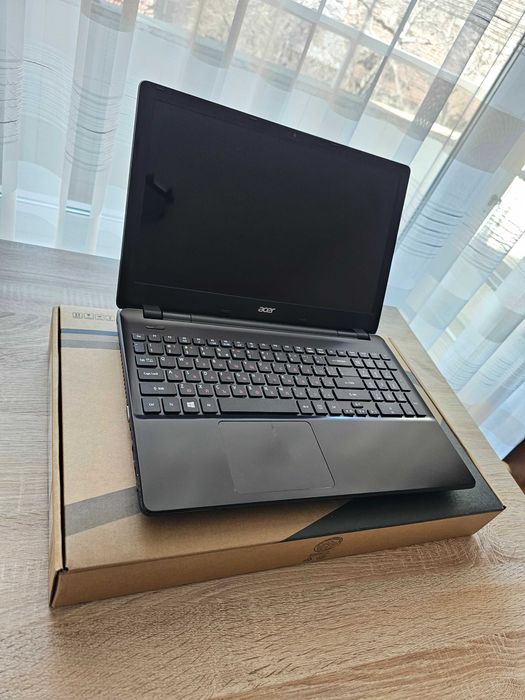 Лаптоп Acer Aspire E5-572G