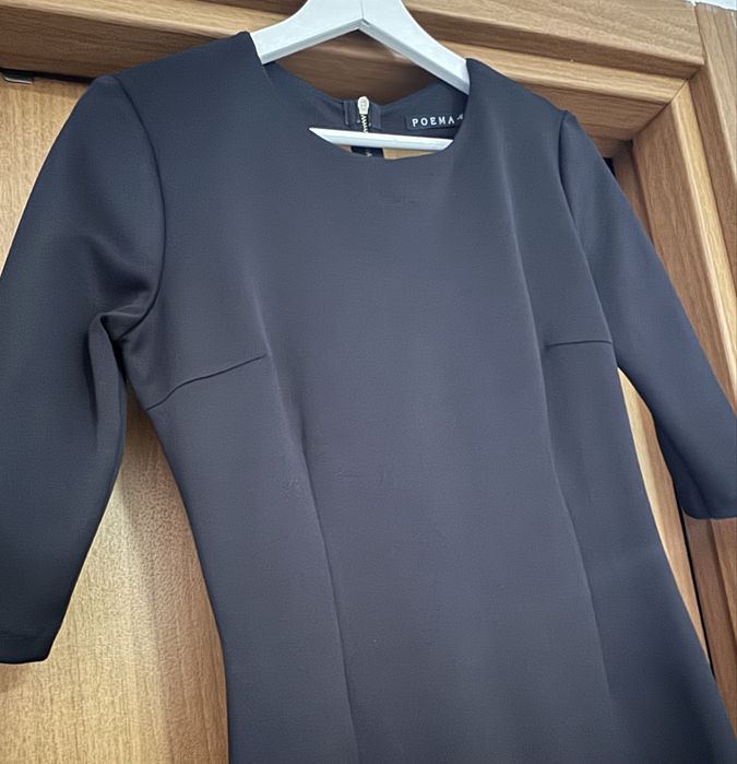 Rochie Poema cu spatele decupat